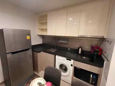 Oka Haus Sukhumvit 36 High Floor Corner Unit - m800x1200 (2)