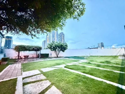 Luxury 3.5-Storey Modern Townhome Blesstown Sukhumvit 50 - m800x1200.jpeg