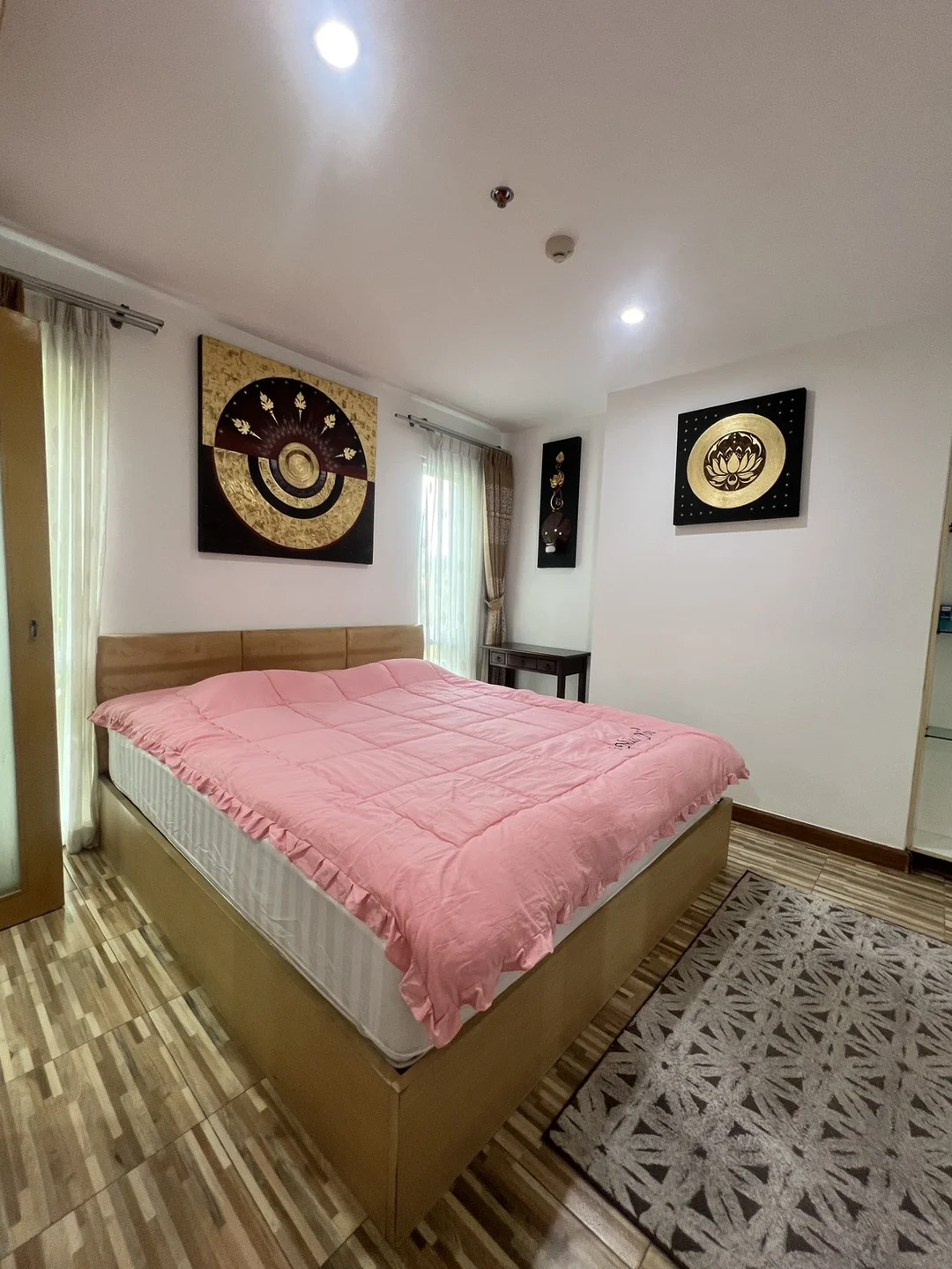The Next Sukhumvit 52 Corner Unit - main.jpg