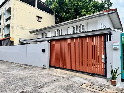 Spacious Renovated 2-Storey in Udom Suk - m800x1200.jpeg